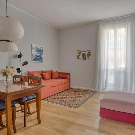 Joivy Lovely Apt, Easy Access To Centre * Milaan