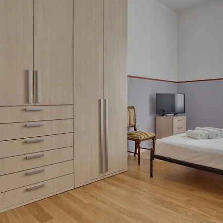 Joivy Lovely Apt, Easy Access To Centre Milaan