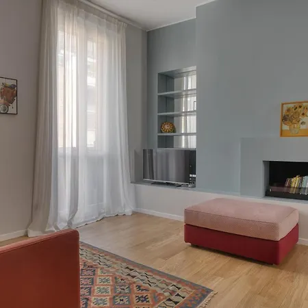 Appartement Joivy Lovely Apt, Easy Access To Centre Milaan
