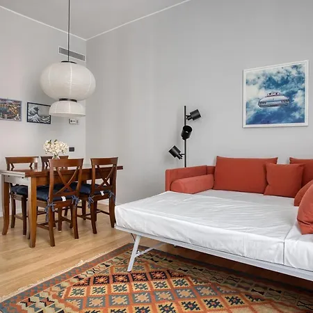 Appartement Joivy Lovely Apt, Easy Access To Centre Milaan